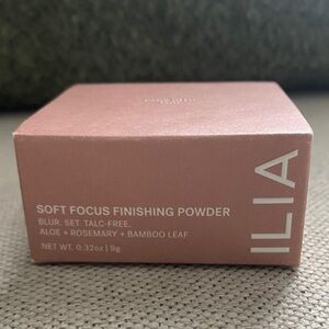 ILIA Soft Focus Finishing Powder - Translucent (Fade Into You)